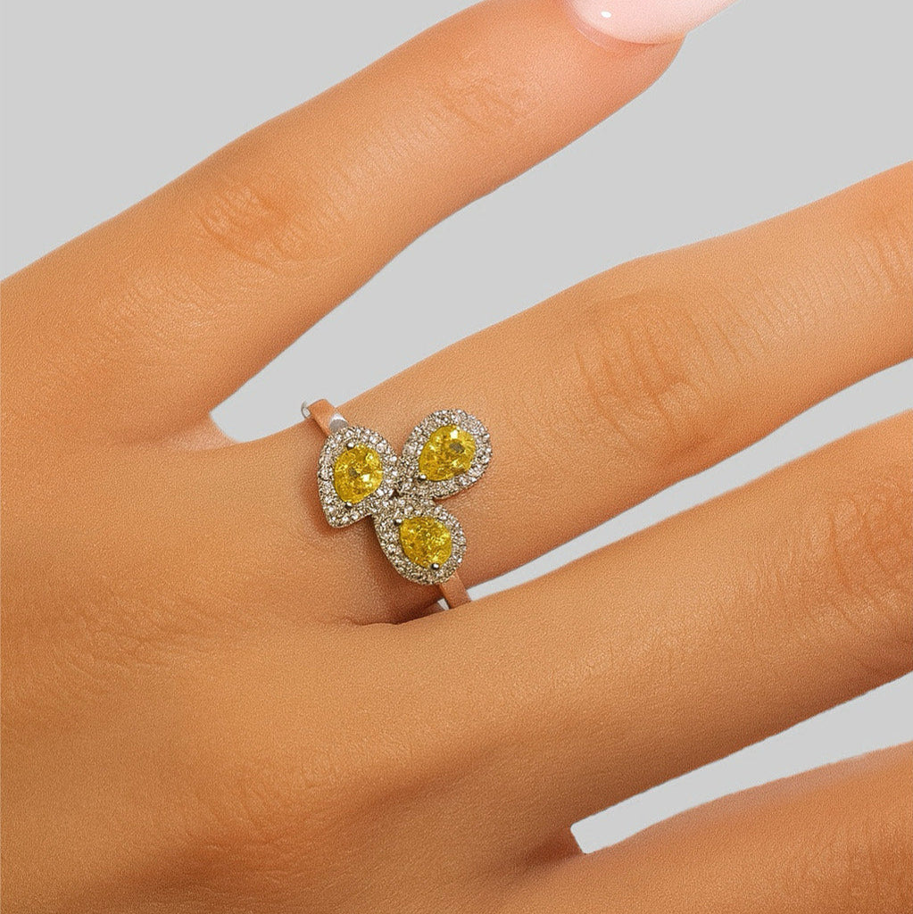 GOLDEN TRIO RING